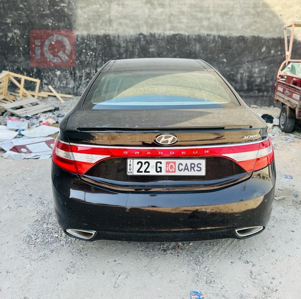 هيونداي أزيرا